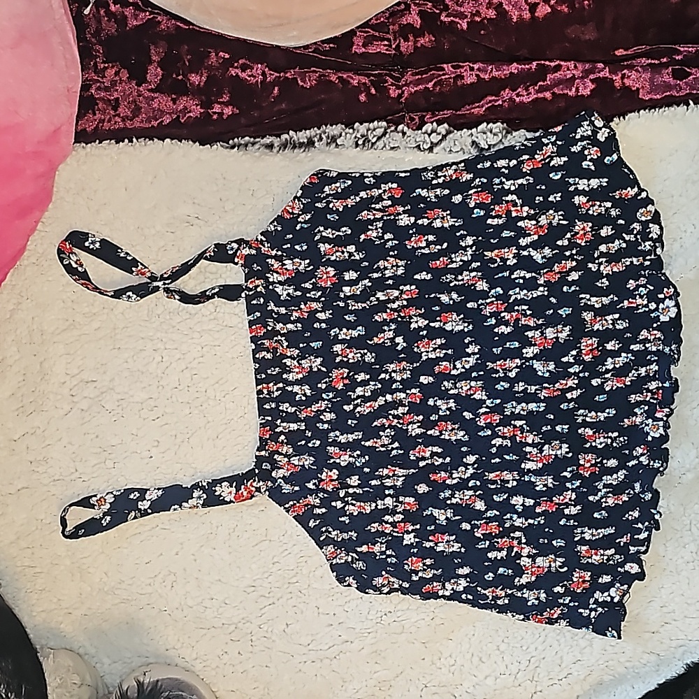 Torrid crop top size 00